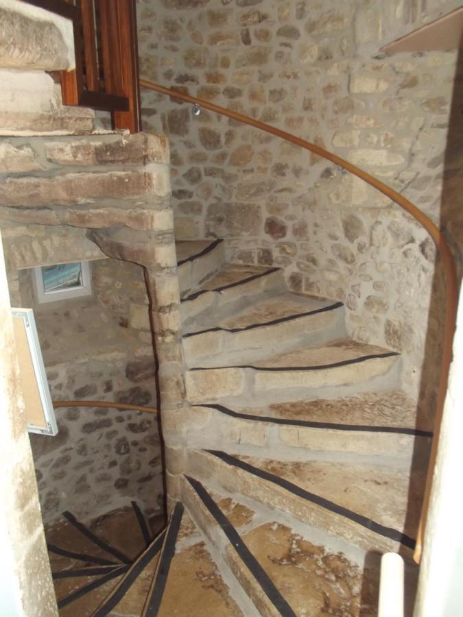 Auberge Vallee De La Douve L'Etang-Bertrand Екстериор снимка